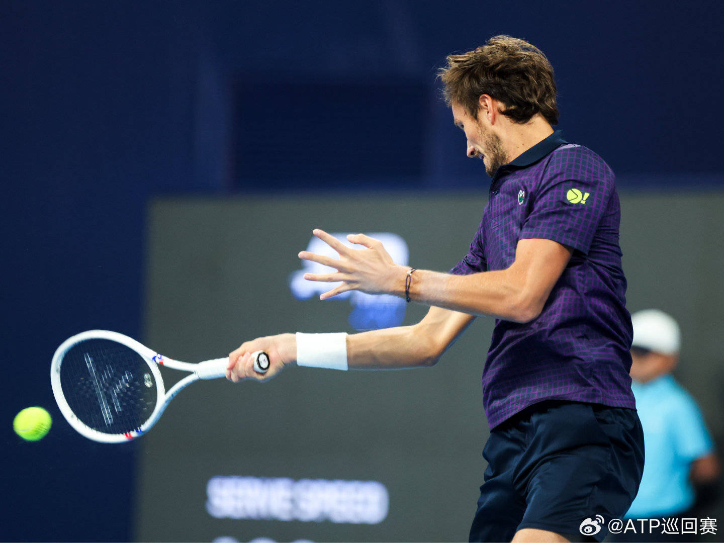 爱游戏官方入口-年终总决赛翻盘戴维斯杯,梅德韦杰夫统治全场