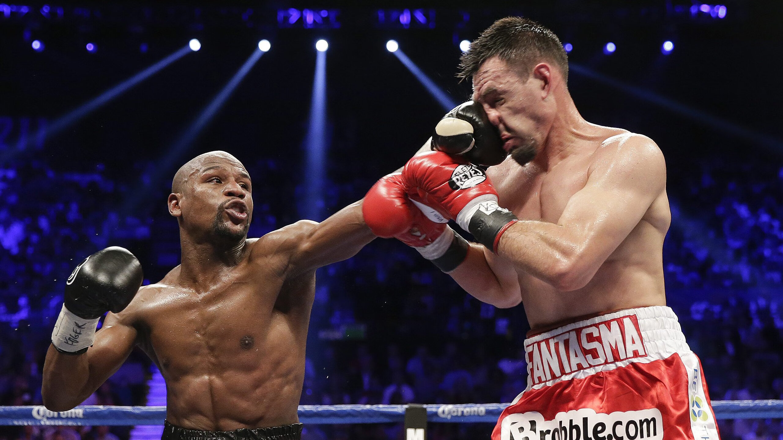 爱游戏官方入口-李刚仁的安菲尔德交响曲,当韩国天才在利物浦的暗夜中独自闪耀