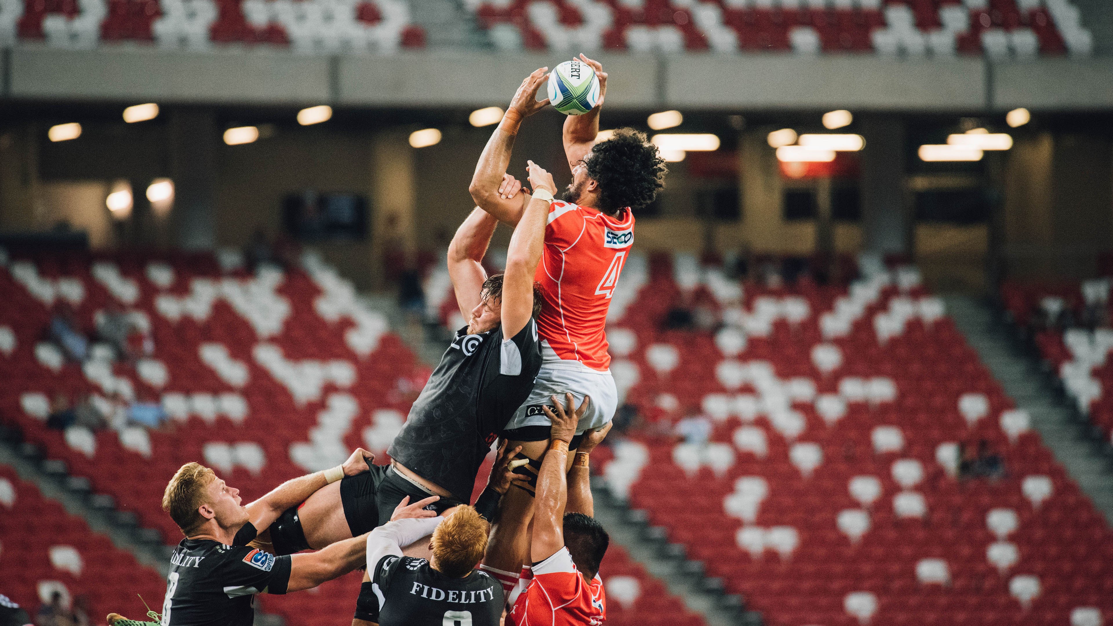 爱游戏大厅-火箭绝杀北京队，塔图姆在东决关键战接管比赛，绝境时刻，谁才是真正的接管者？